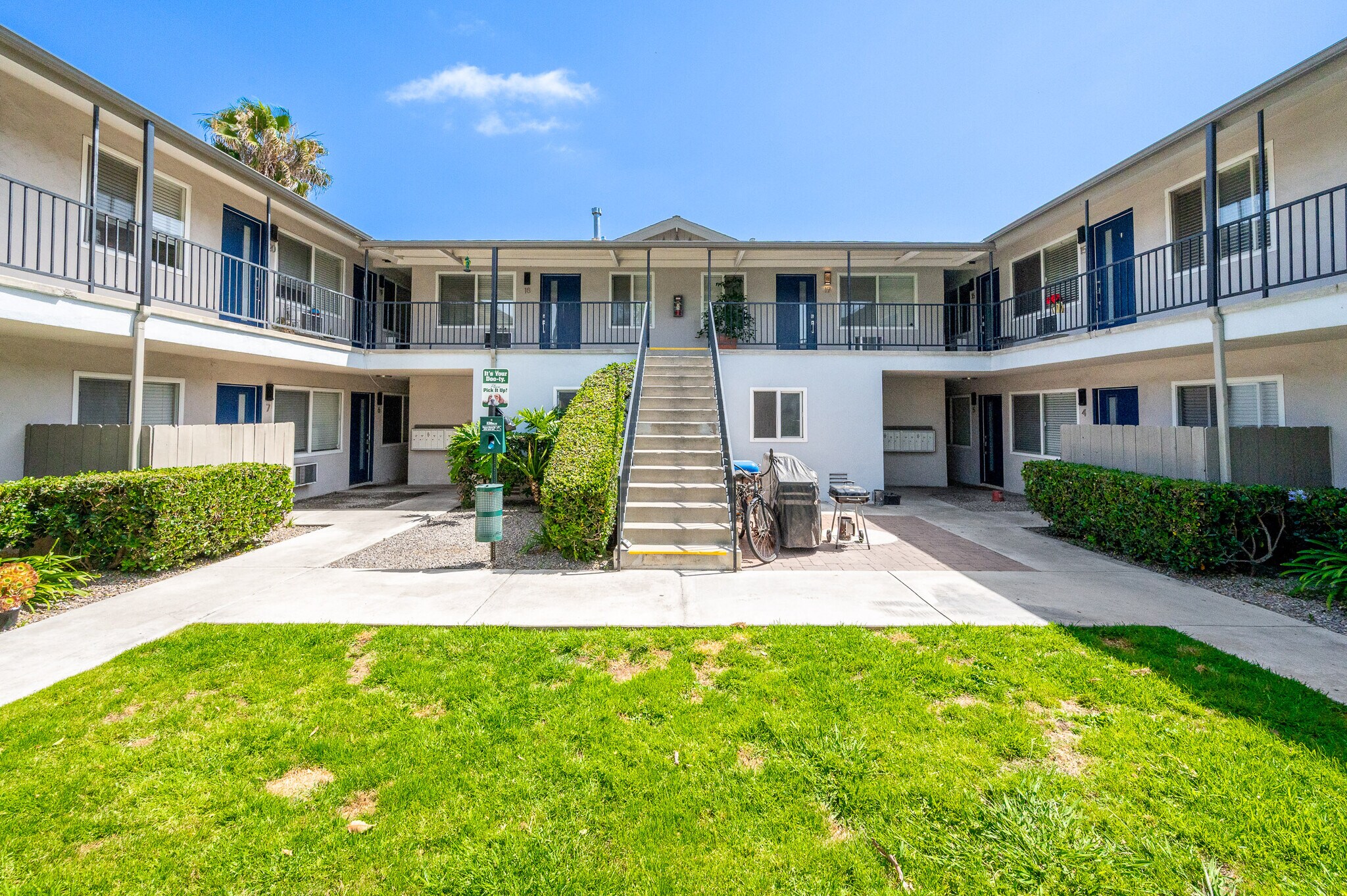 8969 Grossmont Blvd, La Mesa, CA for Sale