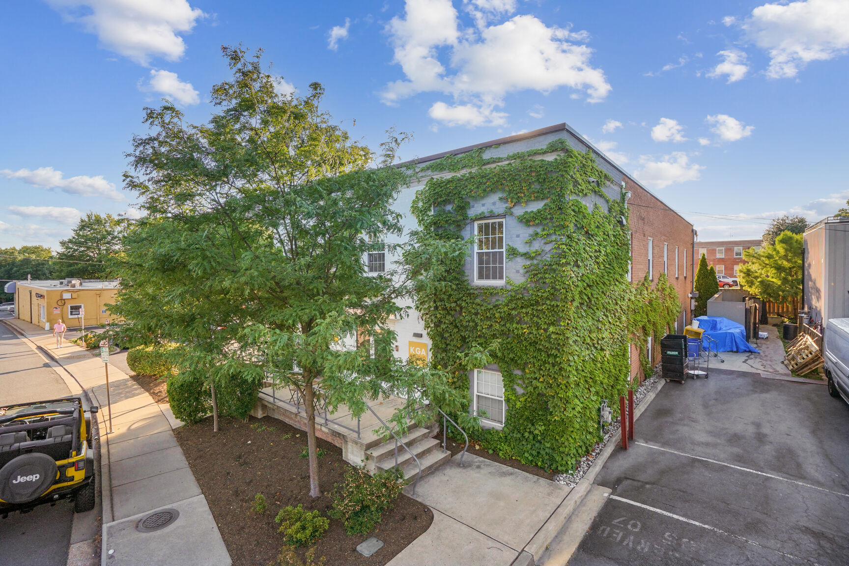 105 N Maple Ave, Falls Church, VA for Sale