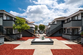 Orange, CA Apartments - 875 N Olive St Orange, CA Apartments - 875 N Olive St