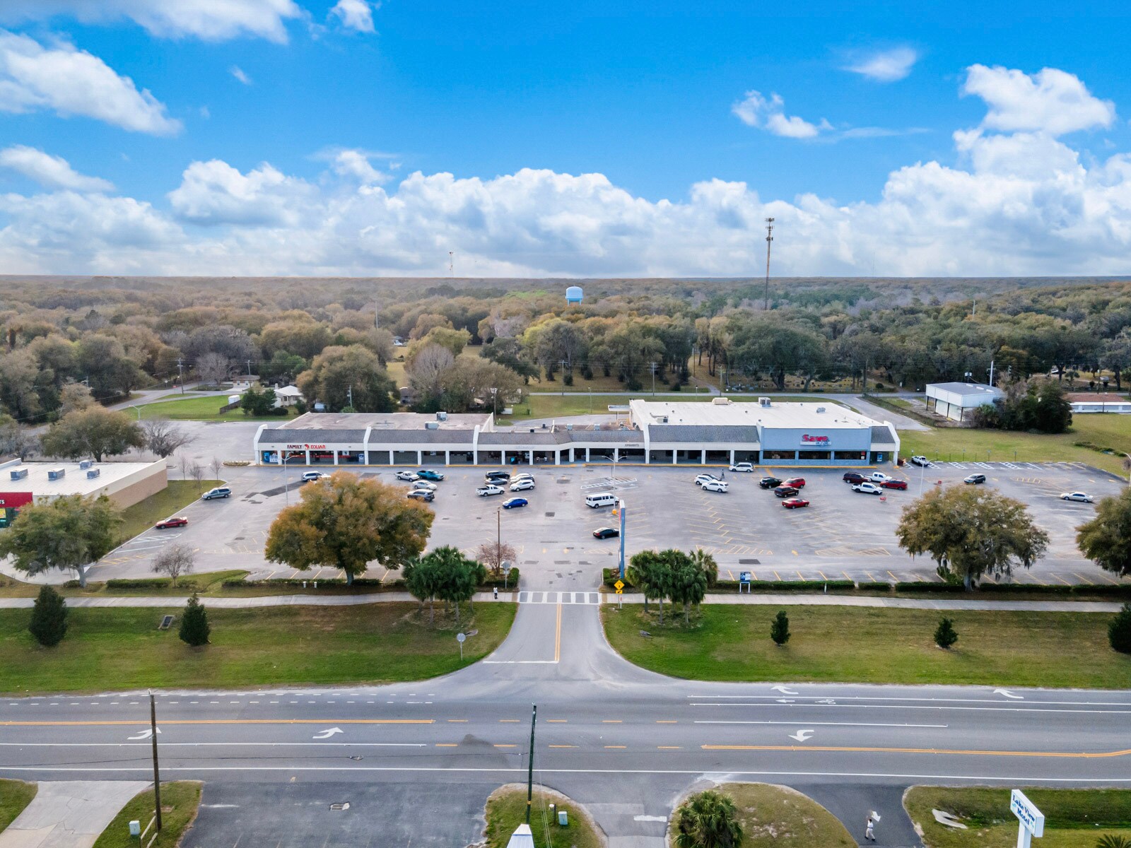 915 N Summit St, Crescent City, FL for Rent