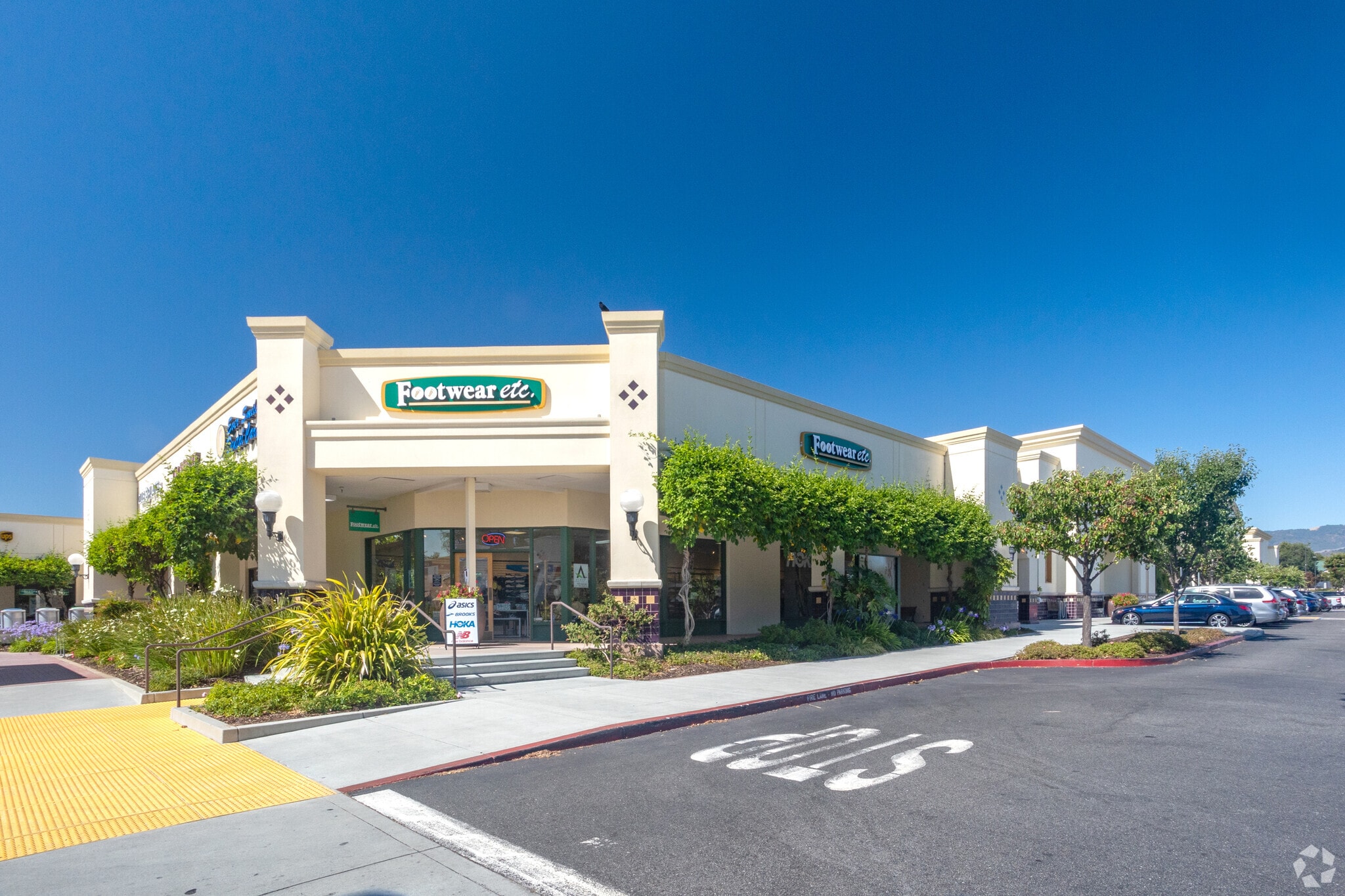 20568-20830 Stevens Creek Blvd, Cupertino, CA for Rent