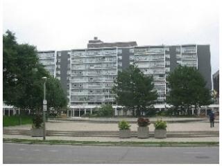 520 Wellington St, London, ON for Rent