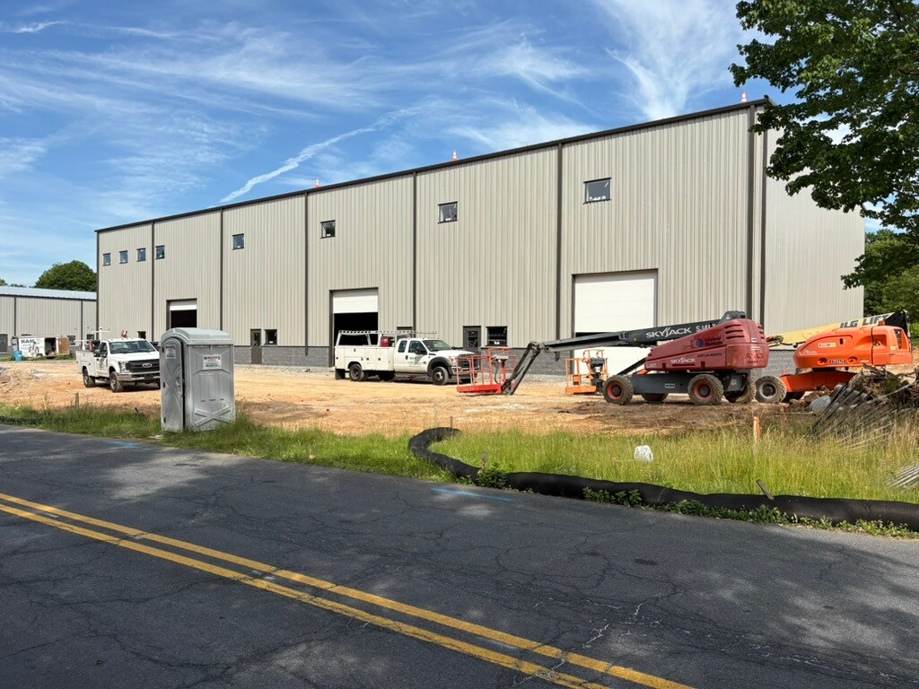 17 Industrial dr, New Britain, PA for Rent