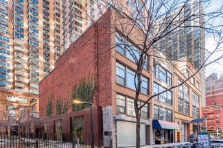 New York, NY Storefront Retail/Office - 50 W 27th St