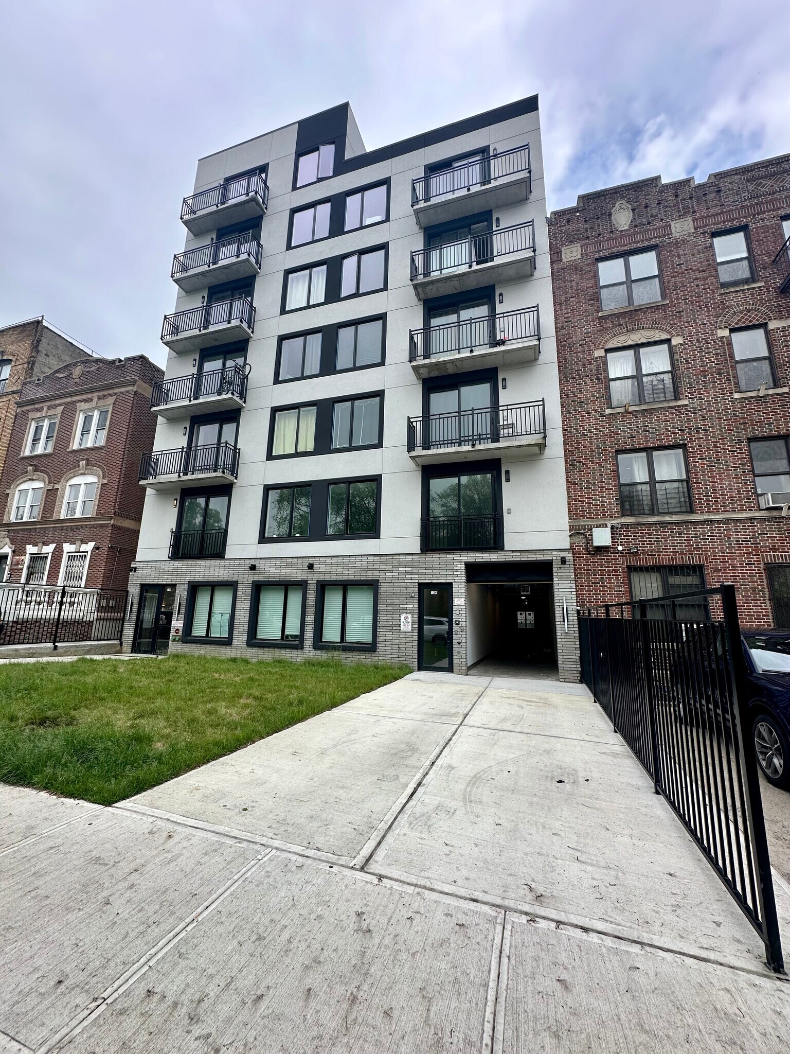 1367 Eastern Pky, Brooklyn, NY for Rent