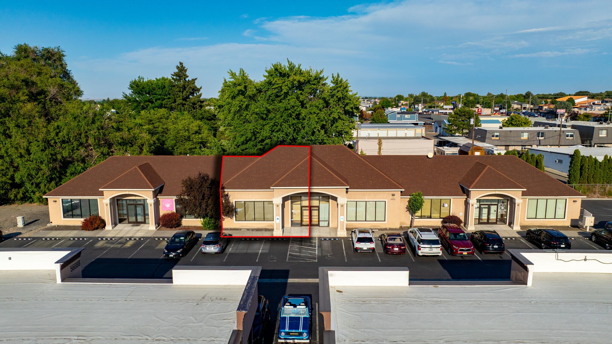 5602 W Clearwater Ave, Kennewick, WA for Sale