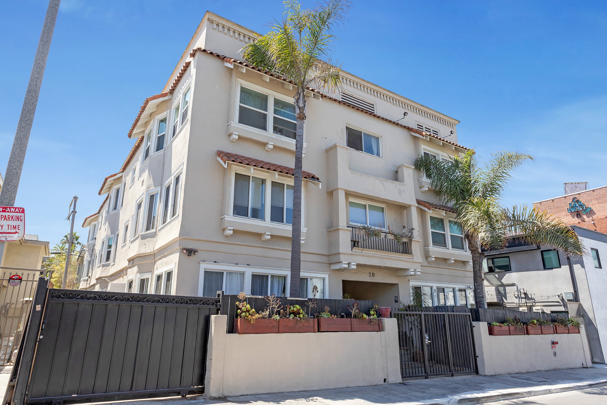 20 Brooks Ave, Venice, CA for Sale
