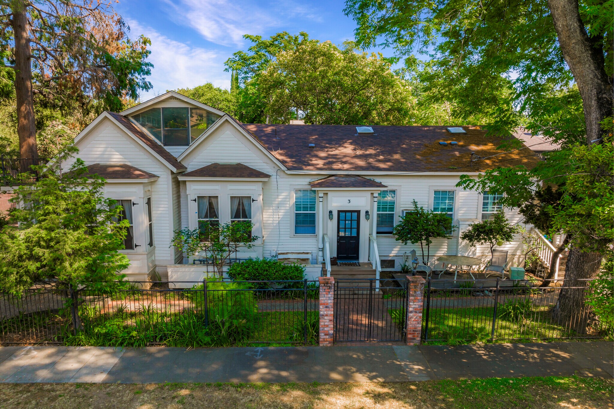 604 Salem St, Chico, CA for Sale