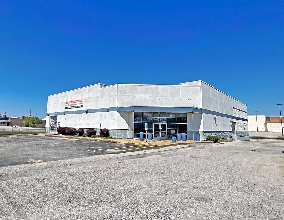 317 Lincoln Hwy, Fairview Heights, IL for Rent
