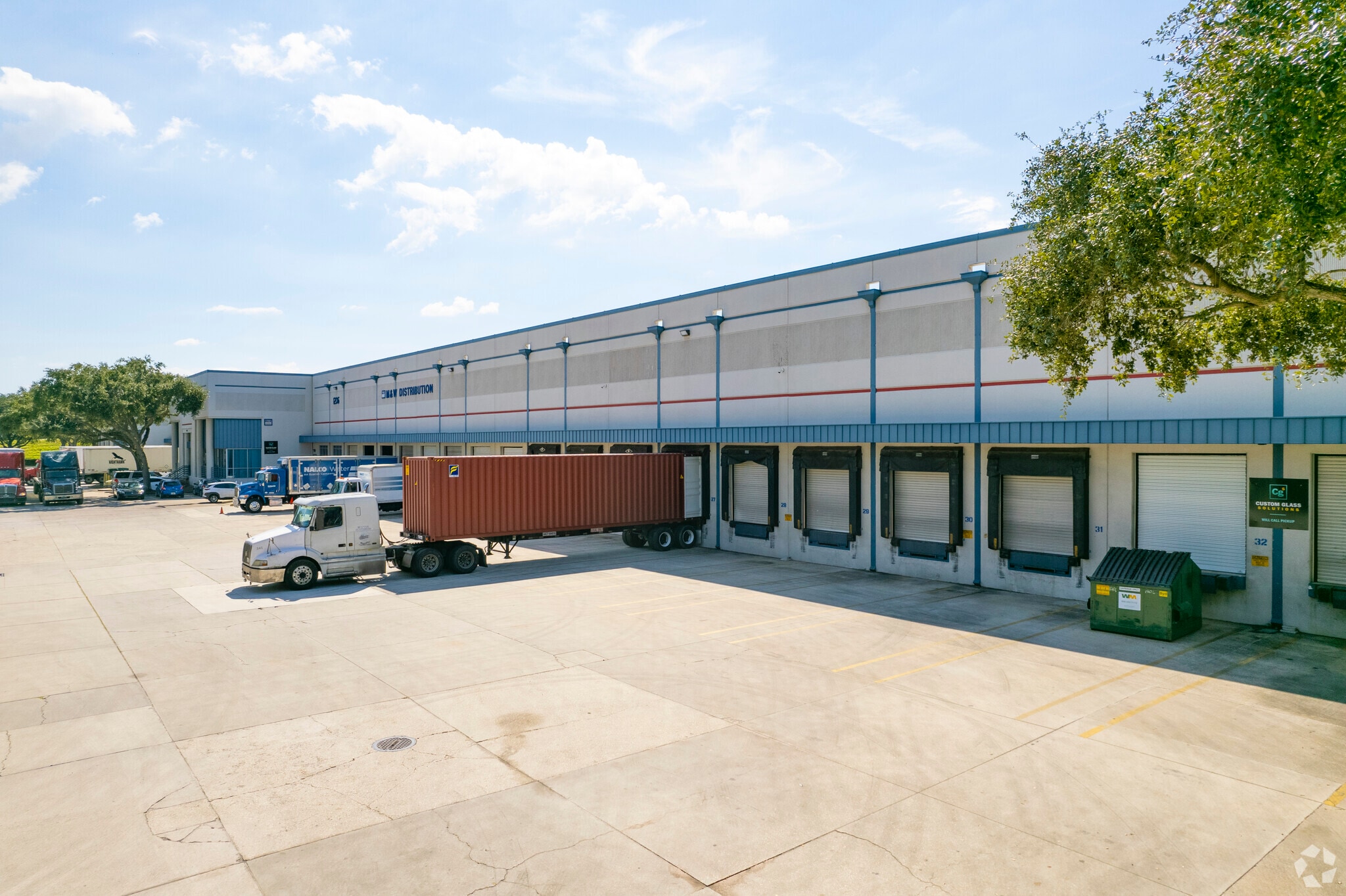 1206 N Us Hwy 301, Tampa, FL for Rent