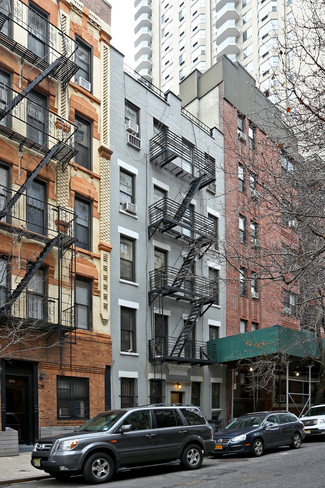 New York, NY Apartments - 322 E 74th St