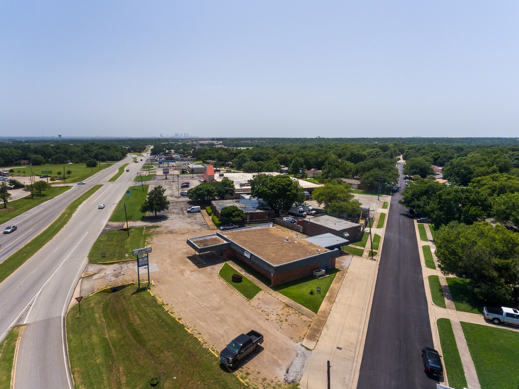 6647 Boulevard 26, North Richland Hills, TX for Rent