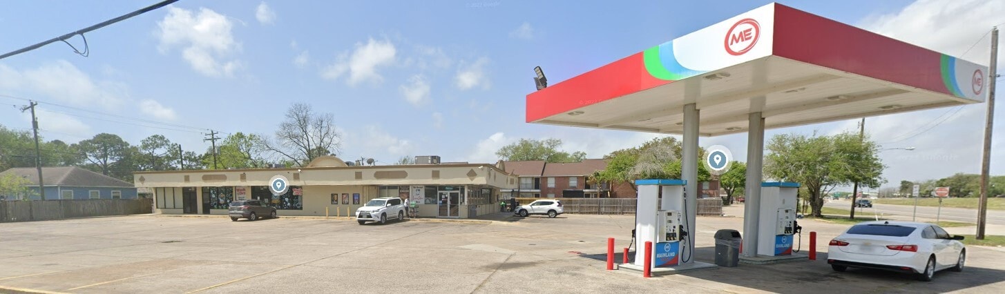 8500 Emmett F Lowry Expy, Texas City, TX for Sale