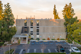 Santa Ana, CA Office/Medical - 1950 E 17th St