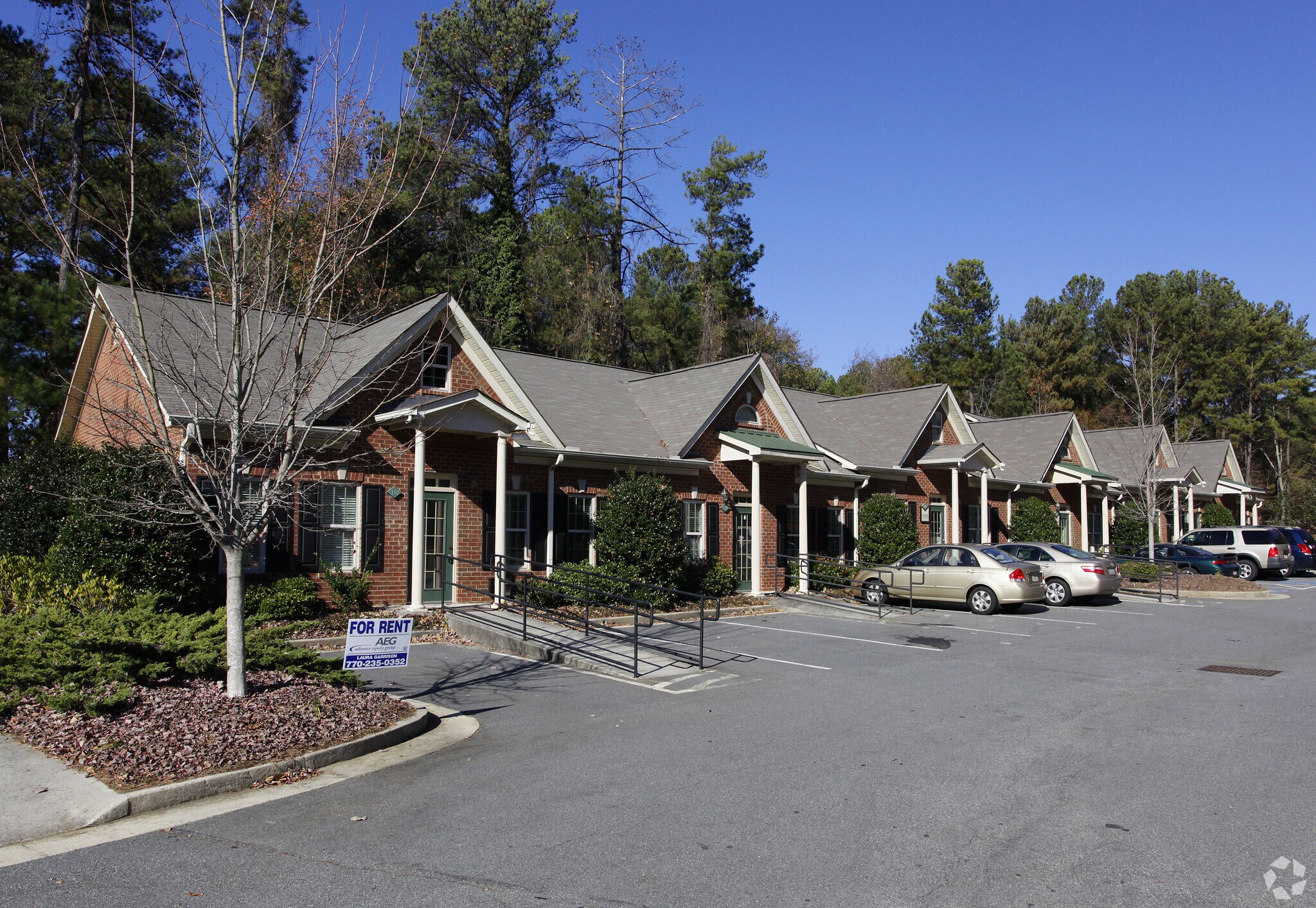 3375 Chastain Gardens Dr, Kennesaw, GA for Rent