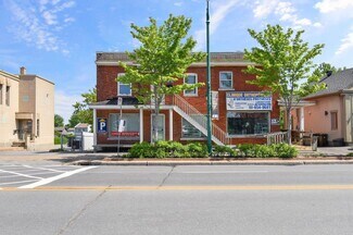 Lavaltrie, QC Storefront Retail/Residential - 470Z Rue Notre-Dame