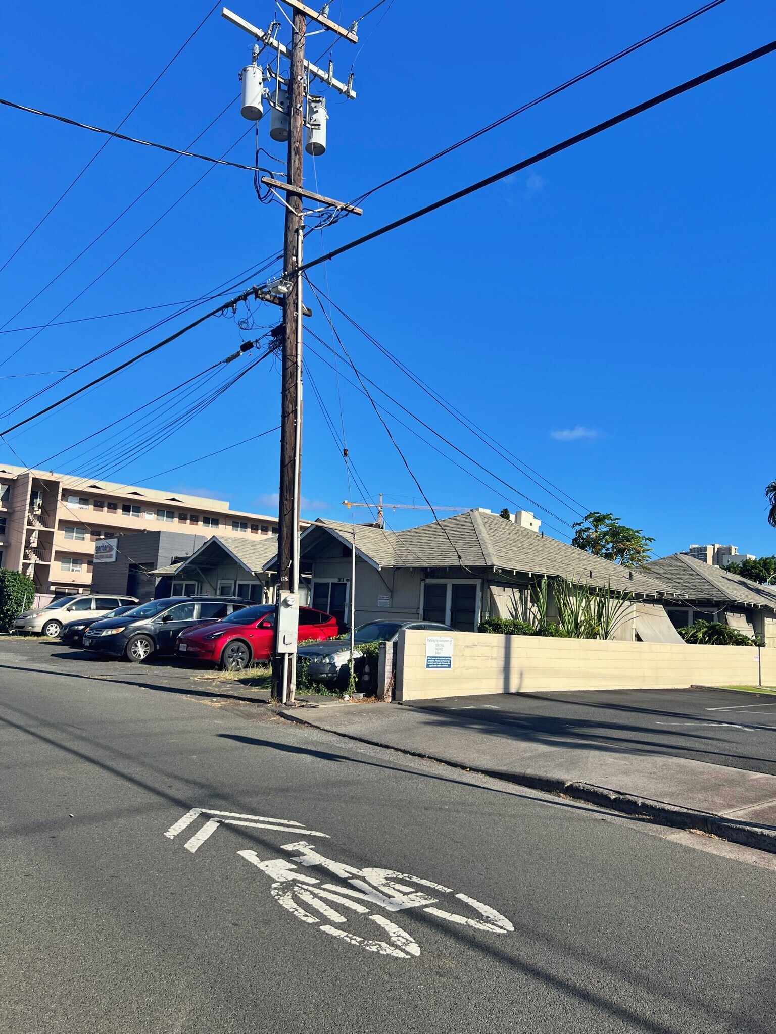 2013 Young St, Honolulu, HI for Sale