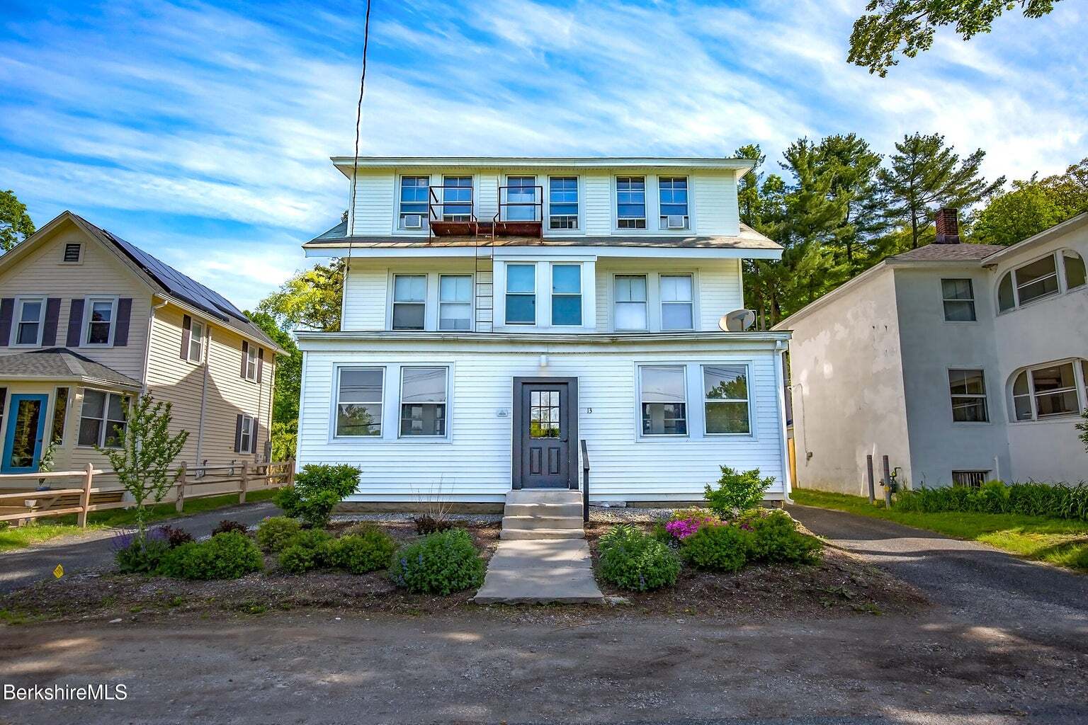 13 Park St, Stockbridge, MA for Sale