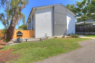 Santa Barbara, CA Apartments - 316 W Valerio St