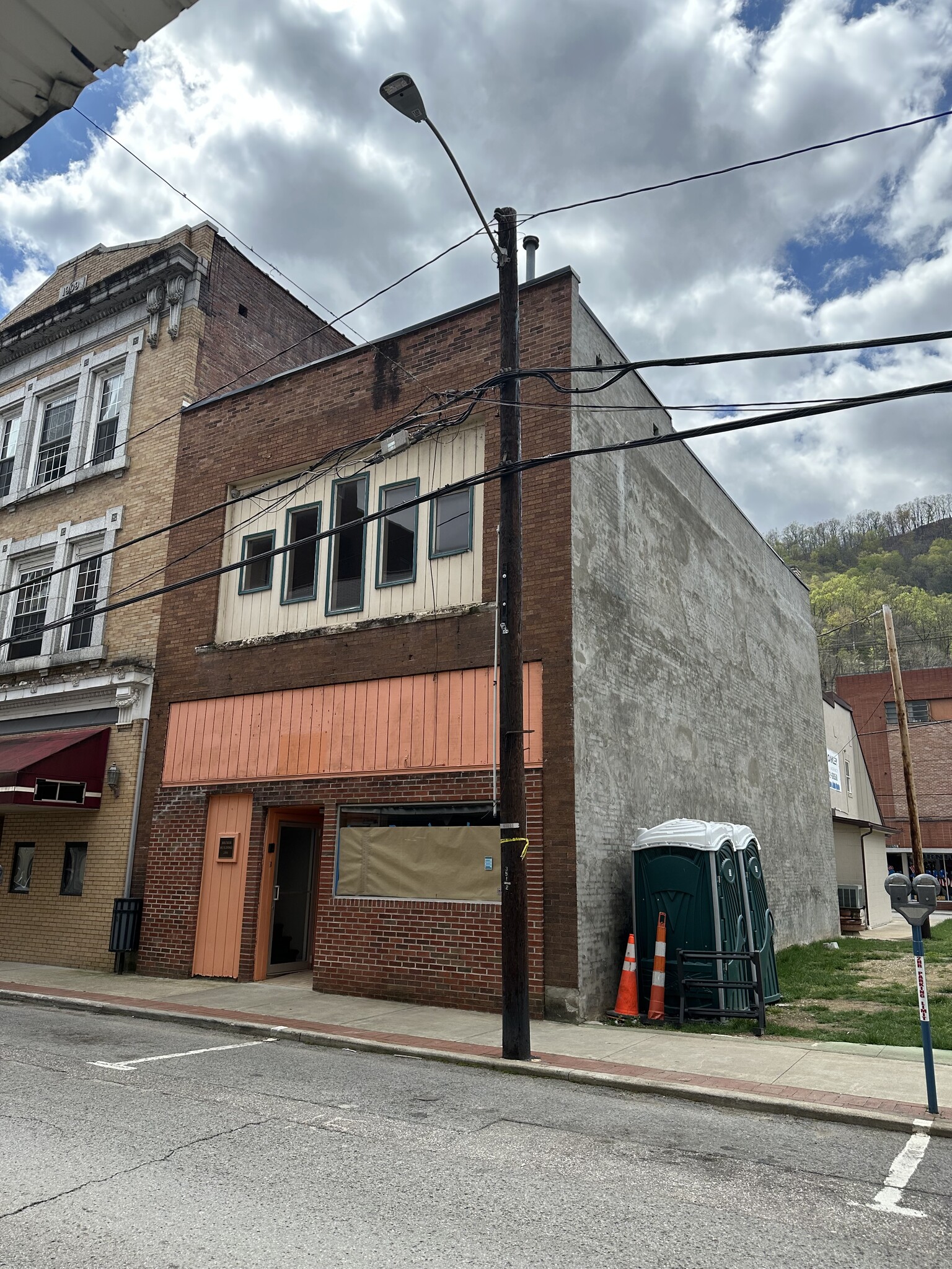 TBD Stratton street, Logan, WV for Rent