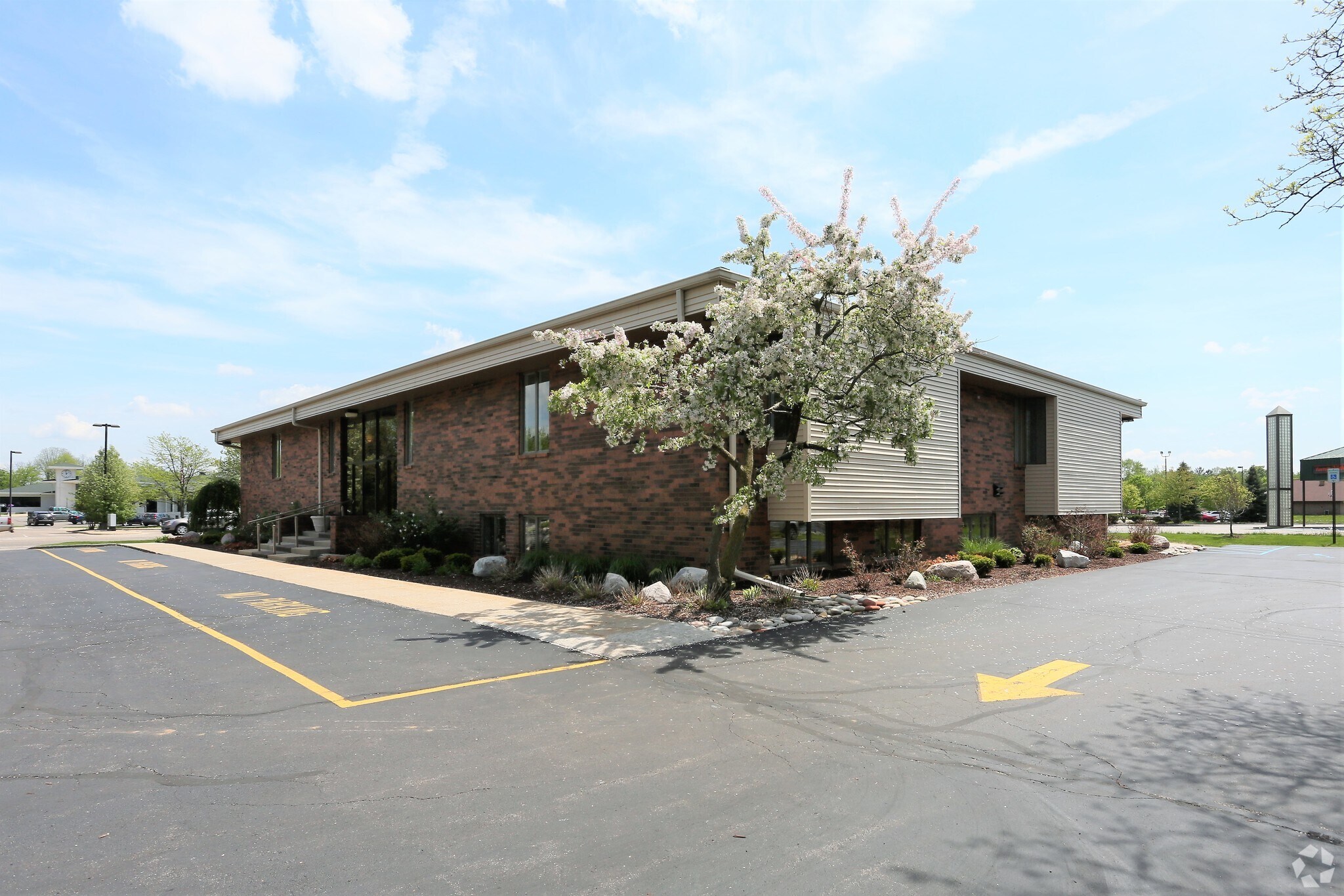 2101 Aurelius Rd, Holt, MI for Rent