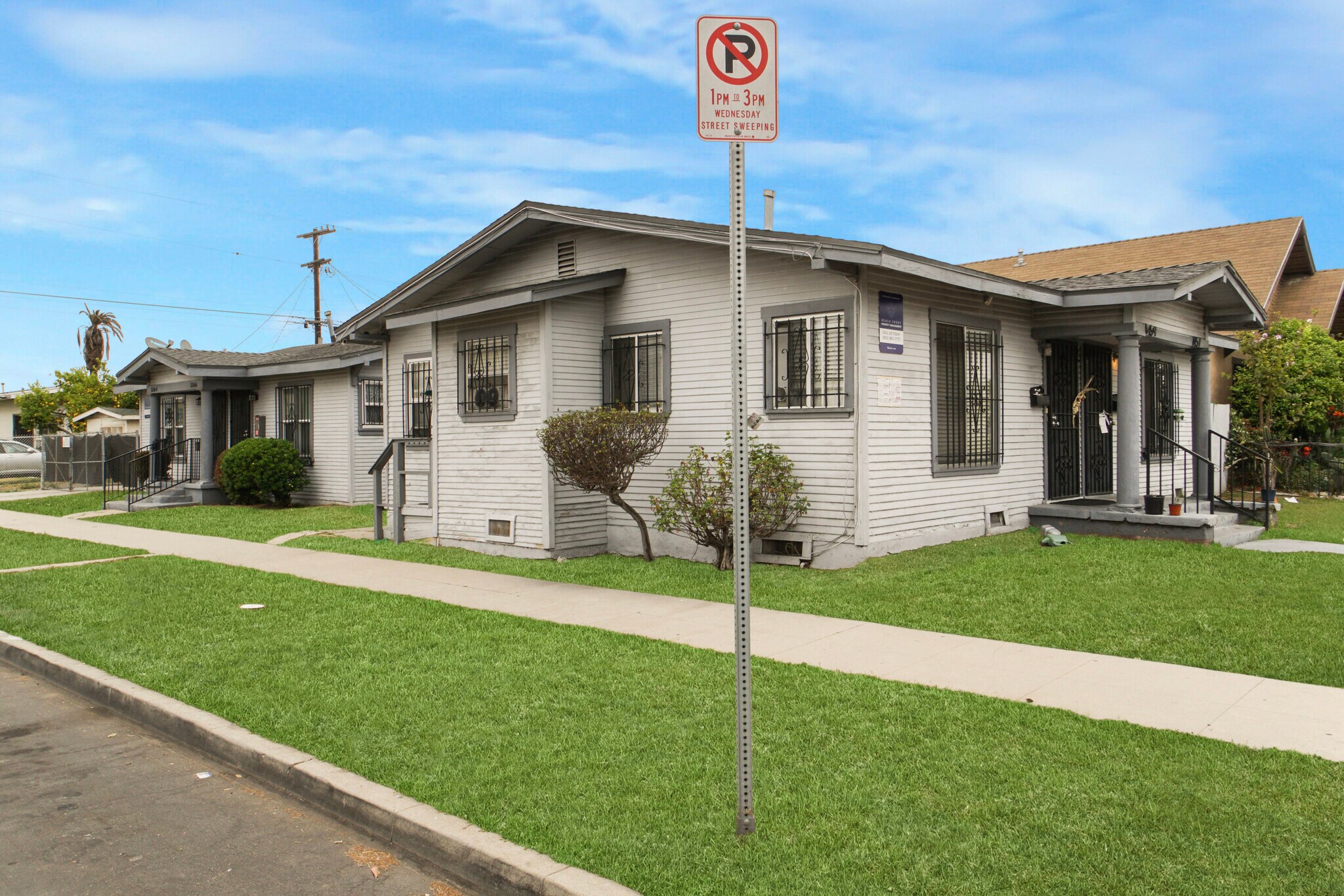 1457 W 52nd St, Los Angeles, CA for Sale