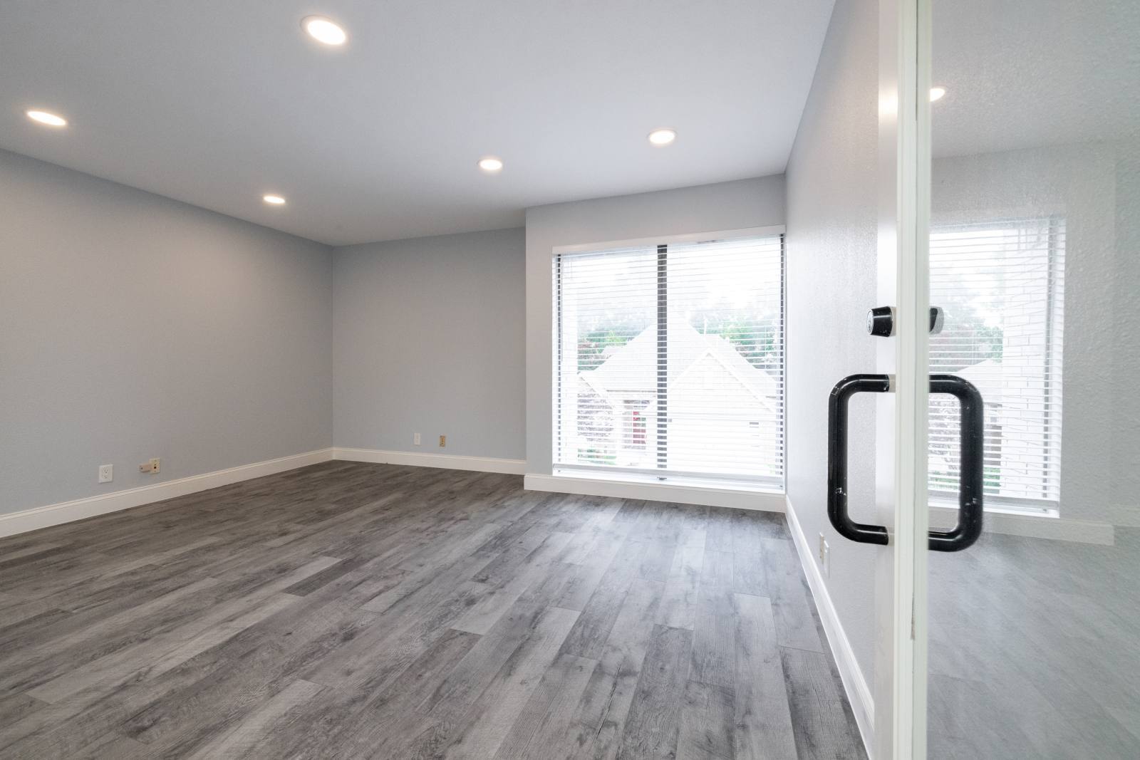 2401 Garden Park Ct, Arlington, TX for Rent