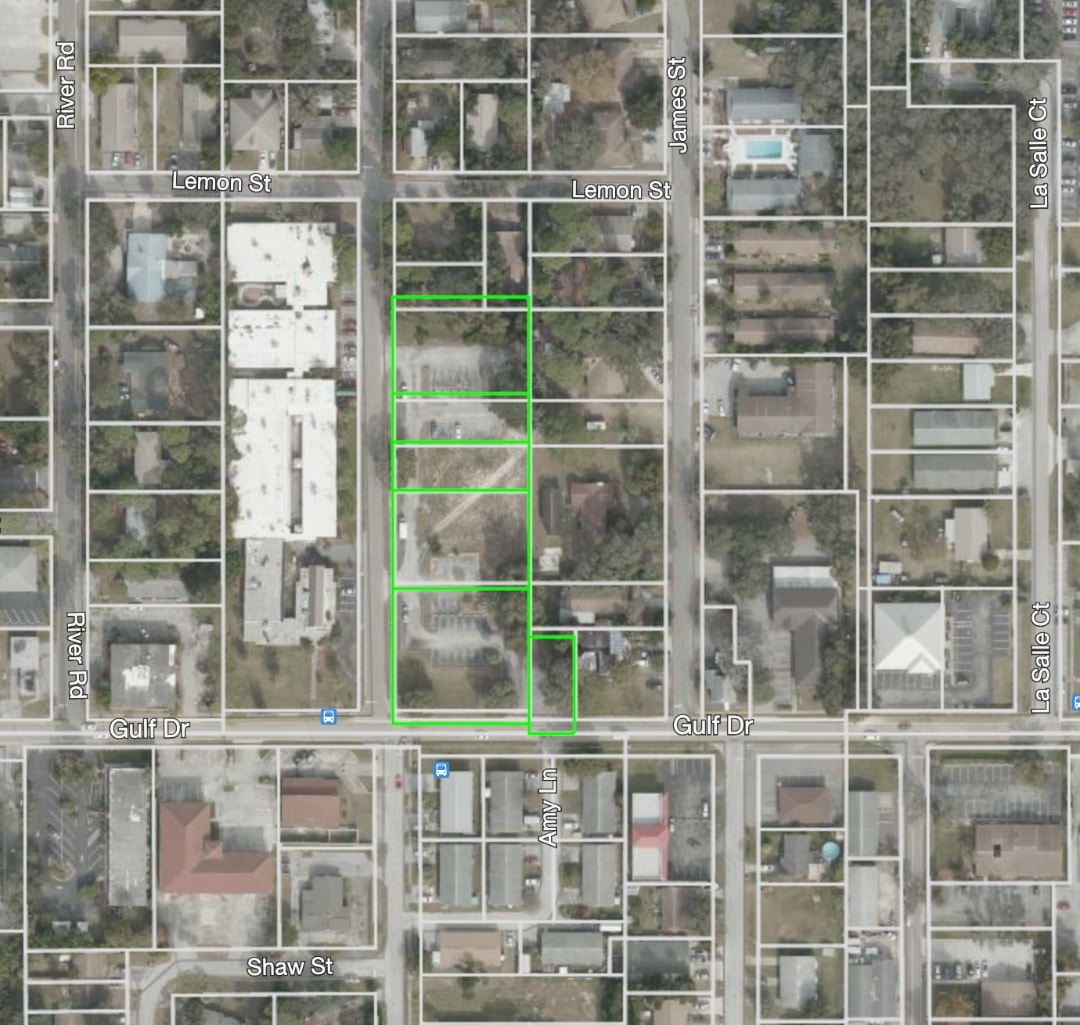 5421 Gulf Dr, New Port Richey, FL for Sale