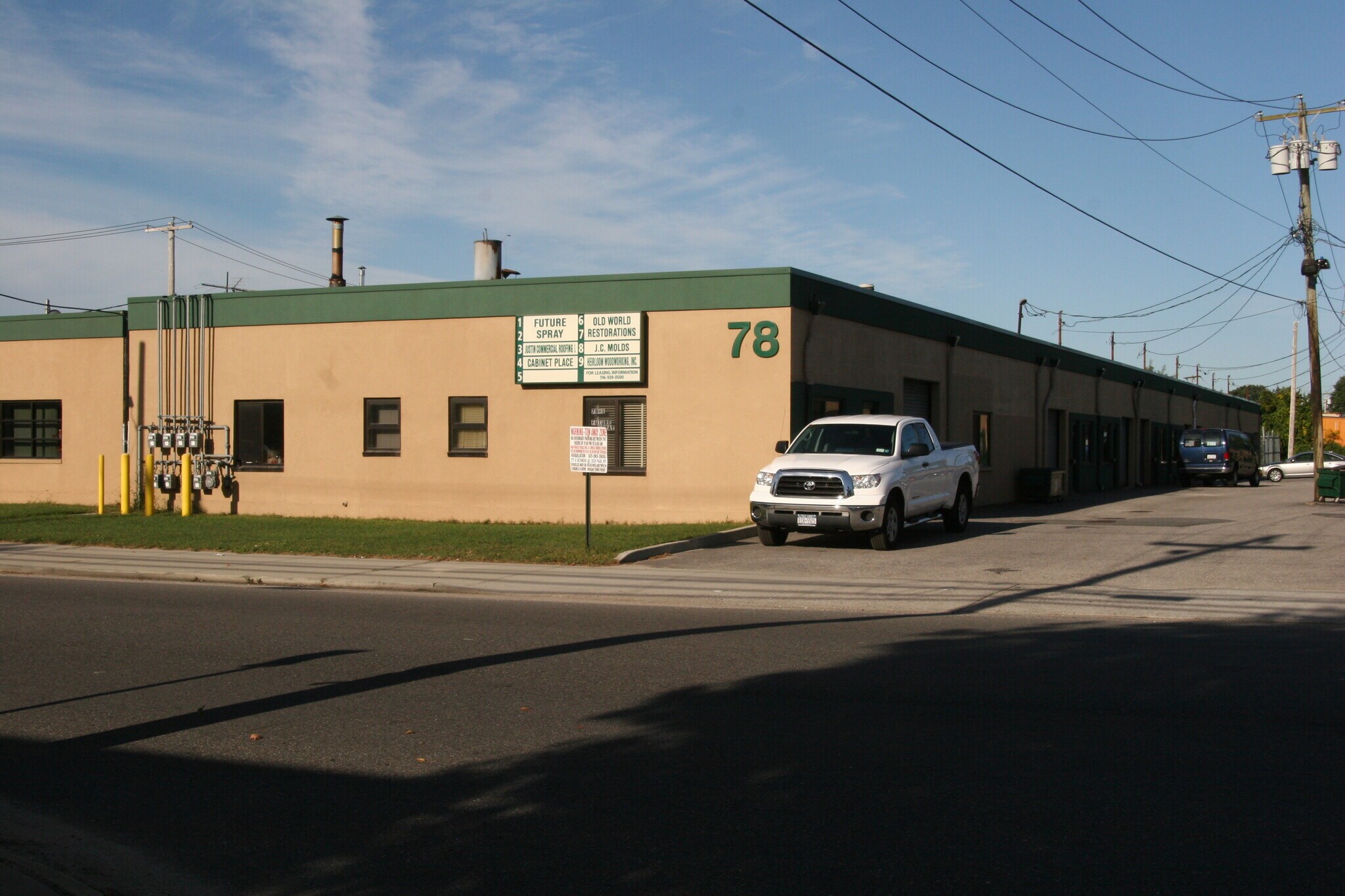 78 Brook Ave, Deer Park, NY for Rent