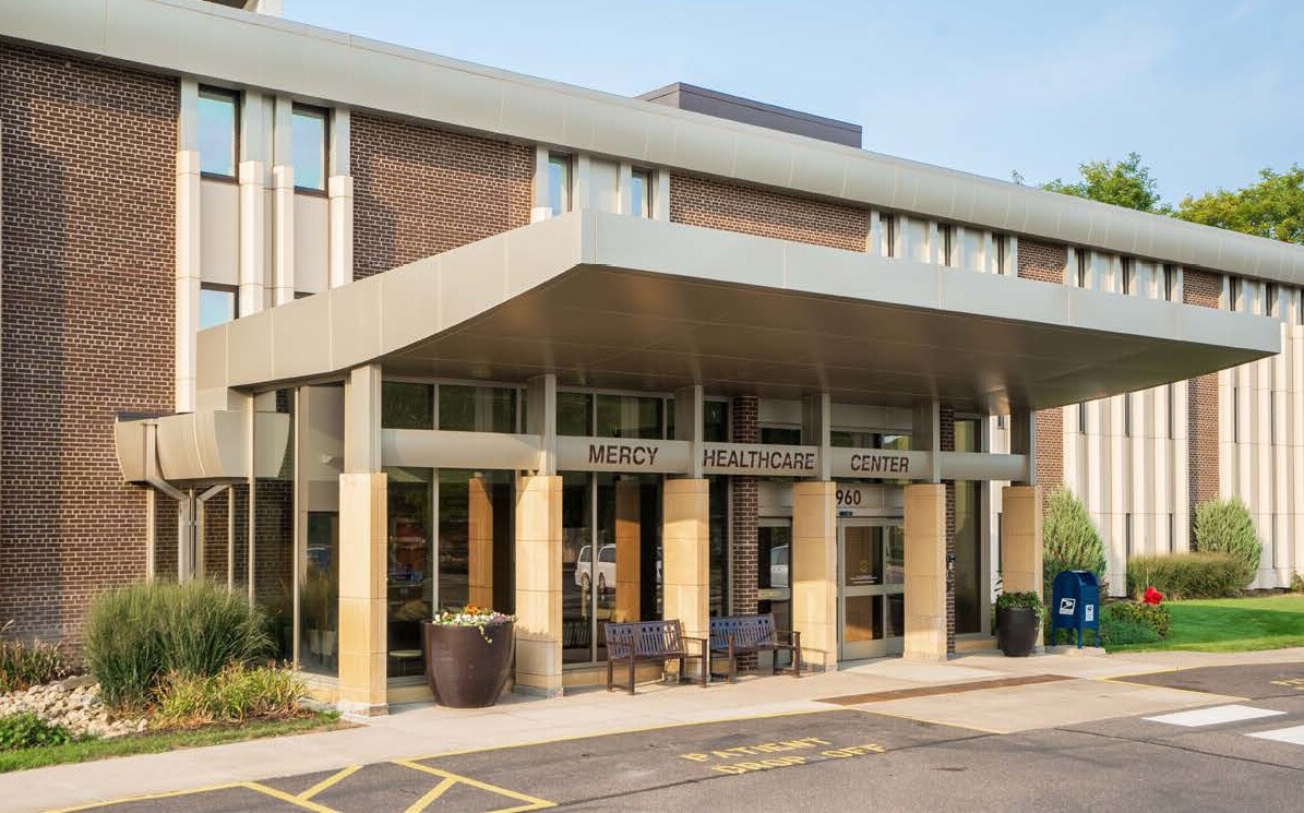 3860-3960 Coon Rapids Blvd NW, Coon Rapids, MN for Rent