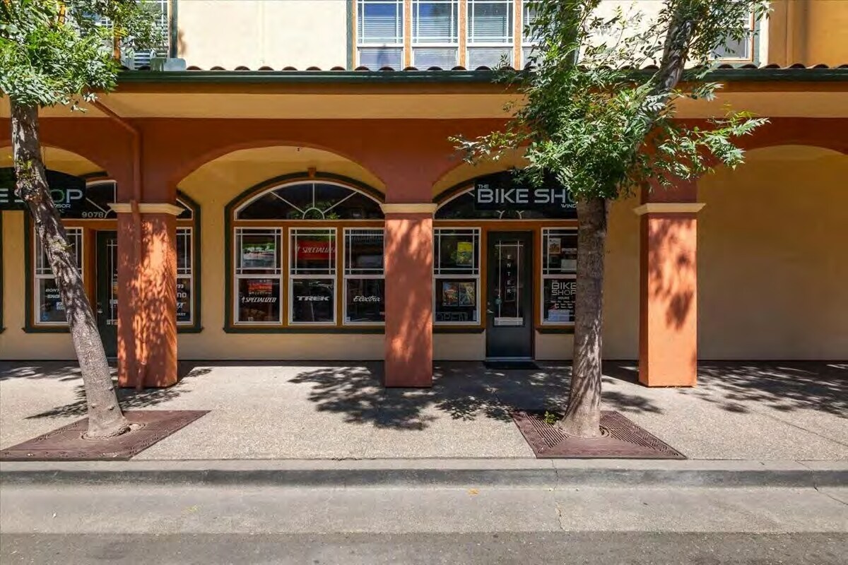 9078 Windsor Rd, Windsor, CA for Sale