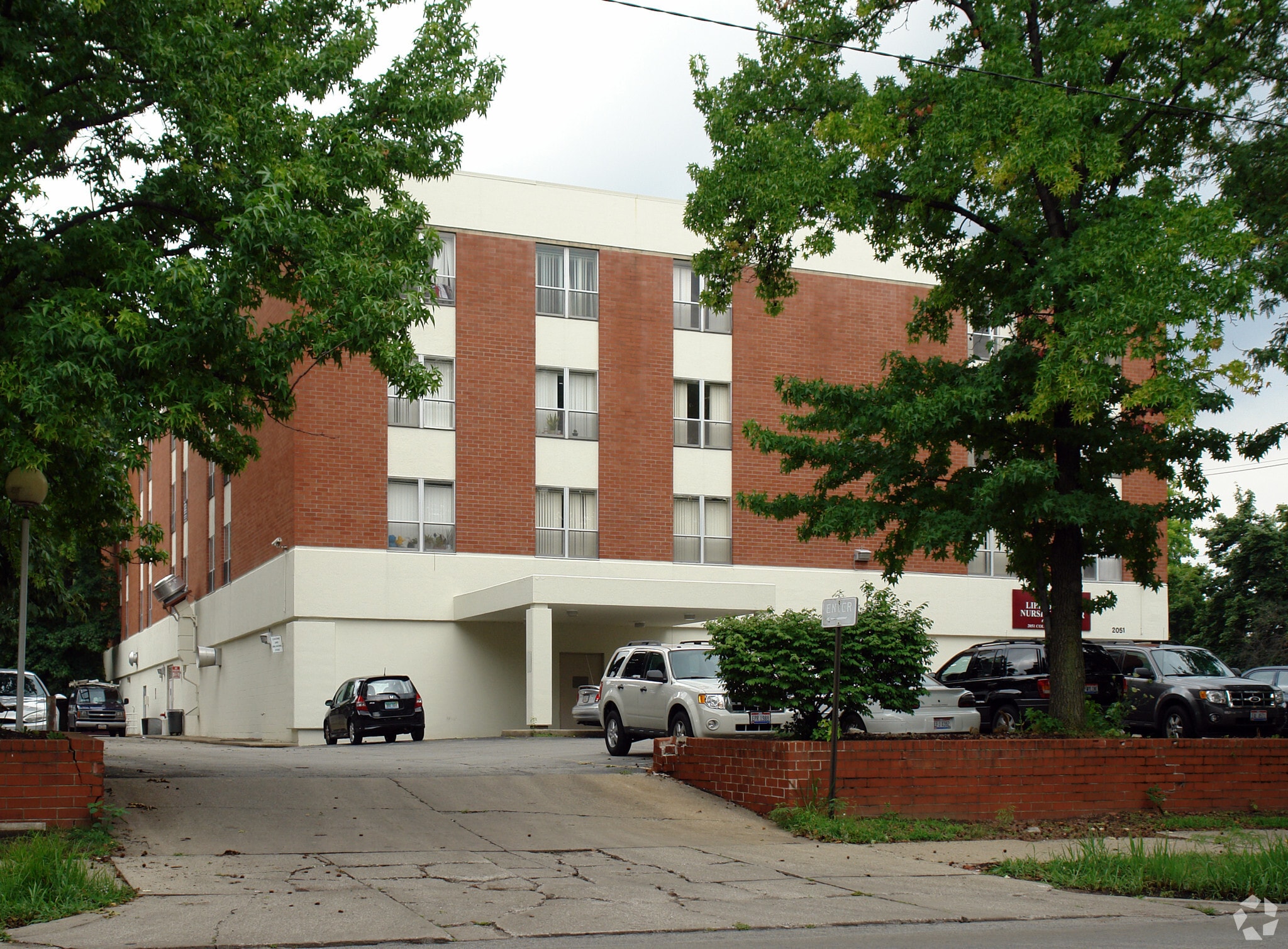 2051 Collingwood Blvd, Toledo, OH for Sale