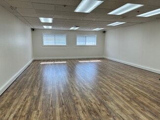 Northbrook, IL Office - 1901 Raymond Dr