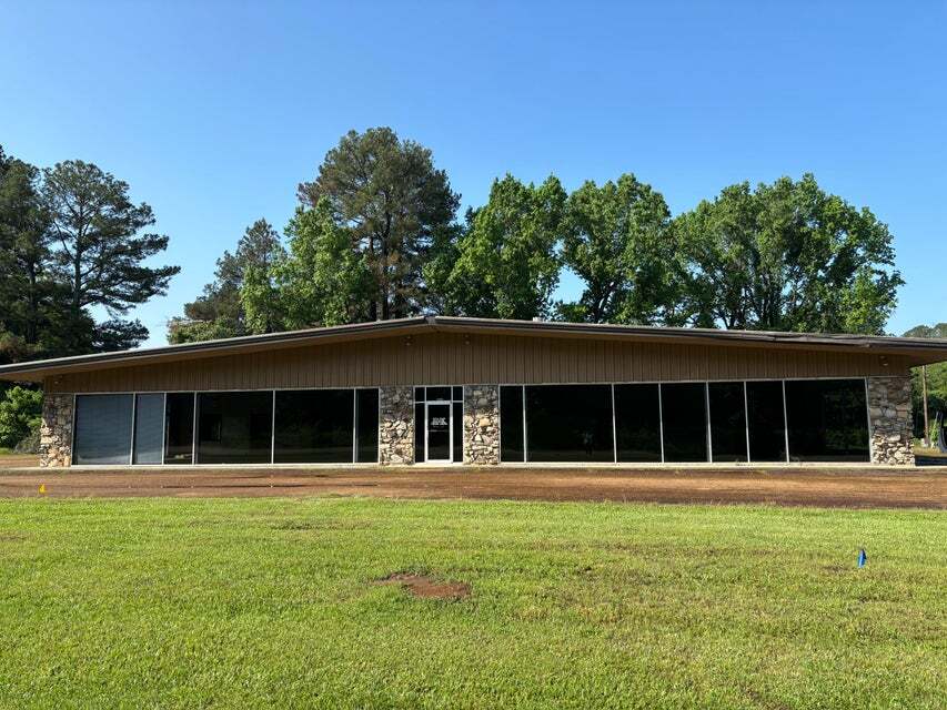 1114 W Bankhead St, New Albany, MS for Sale