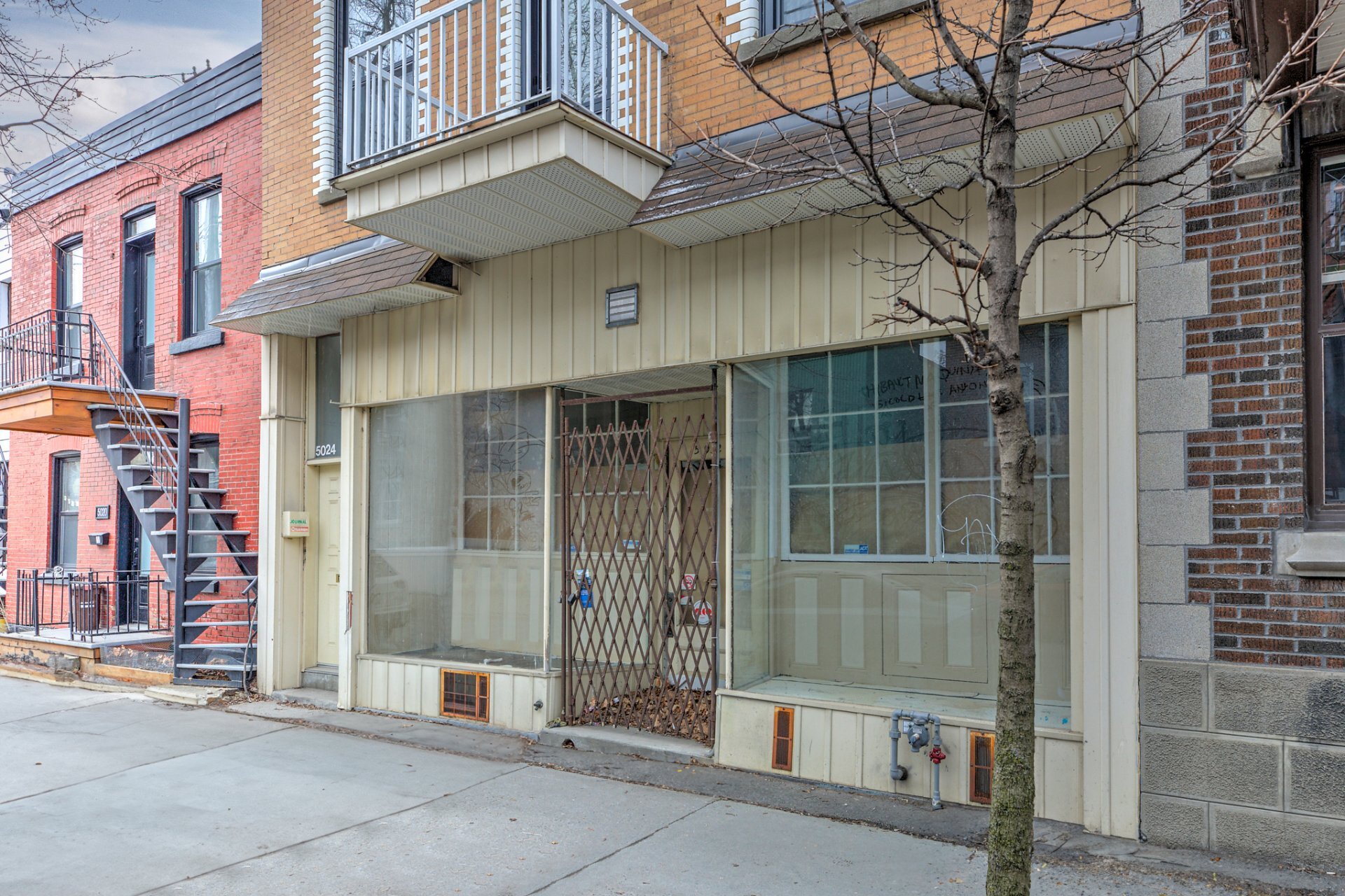 5028 Rue Chambord, Montréal, QC for Sale