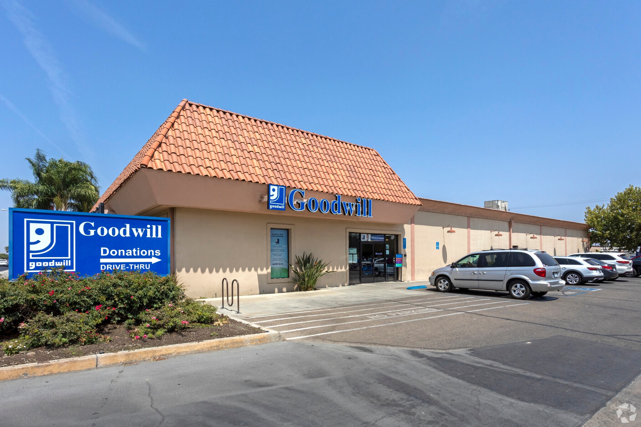2240 S Mooney Blvd, Visalia, CA for Rent