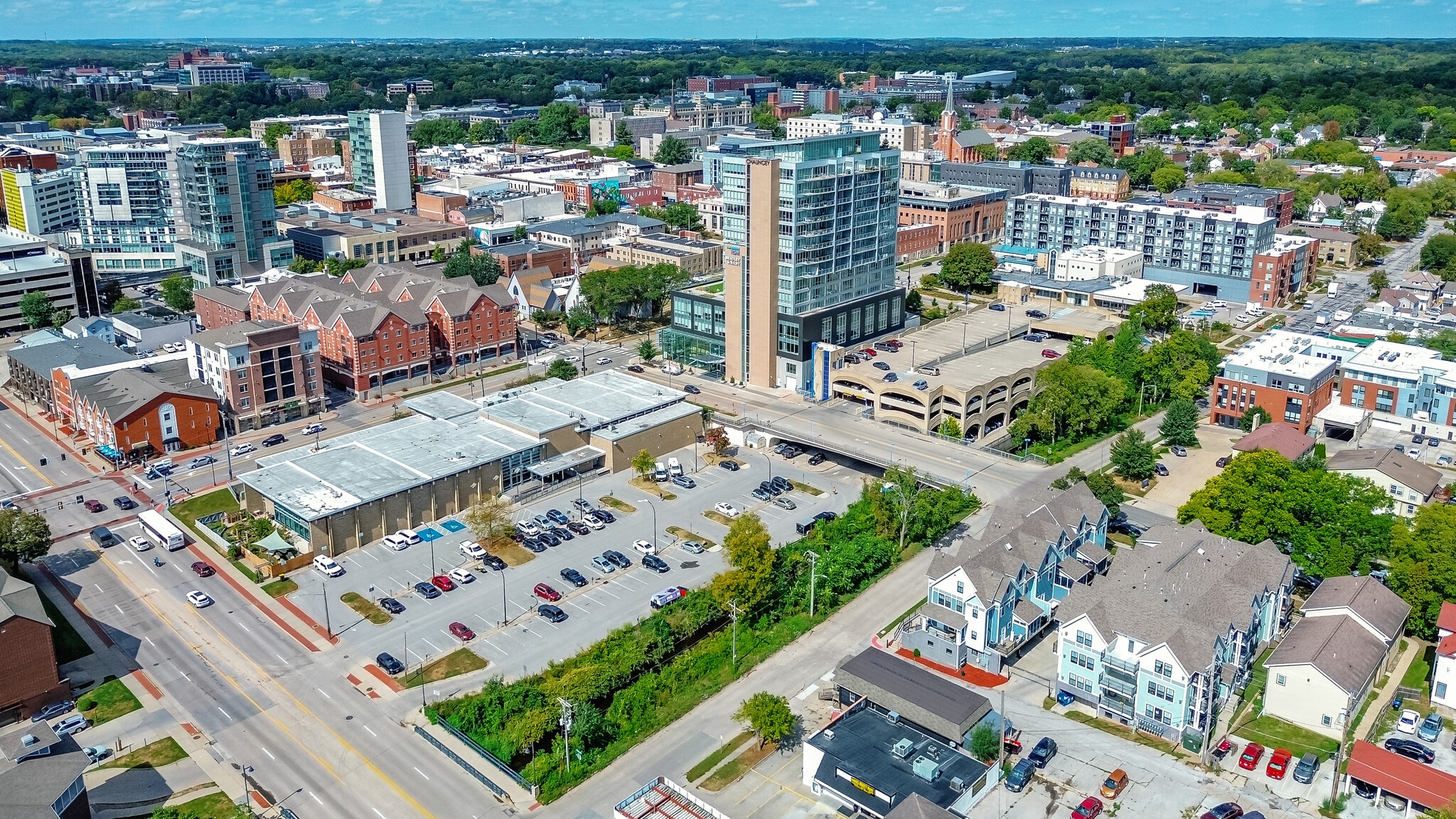 404 E College St, Iowa City, IA for Sale