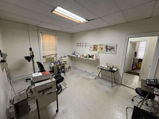 Astoria, NY Office/Medical - 3066 35th St