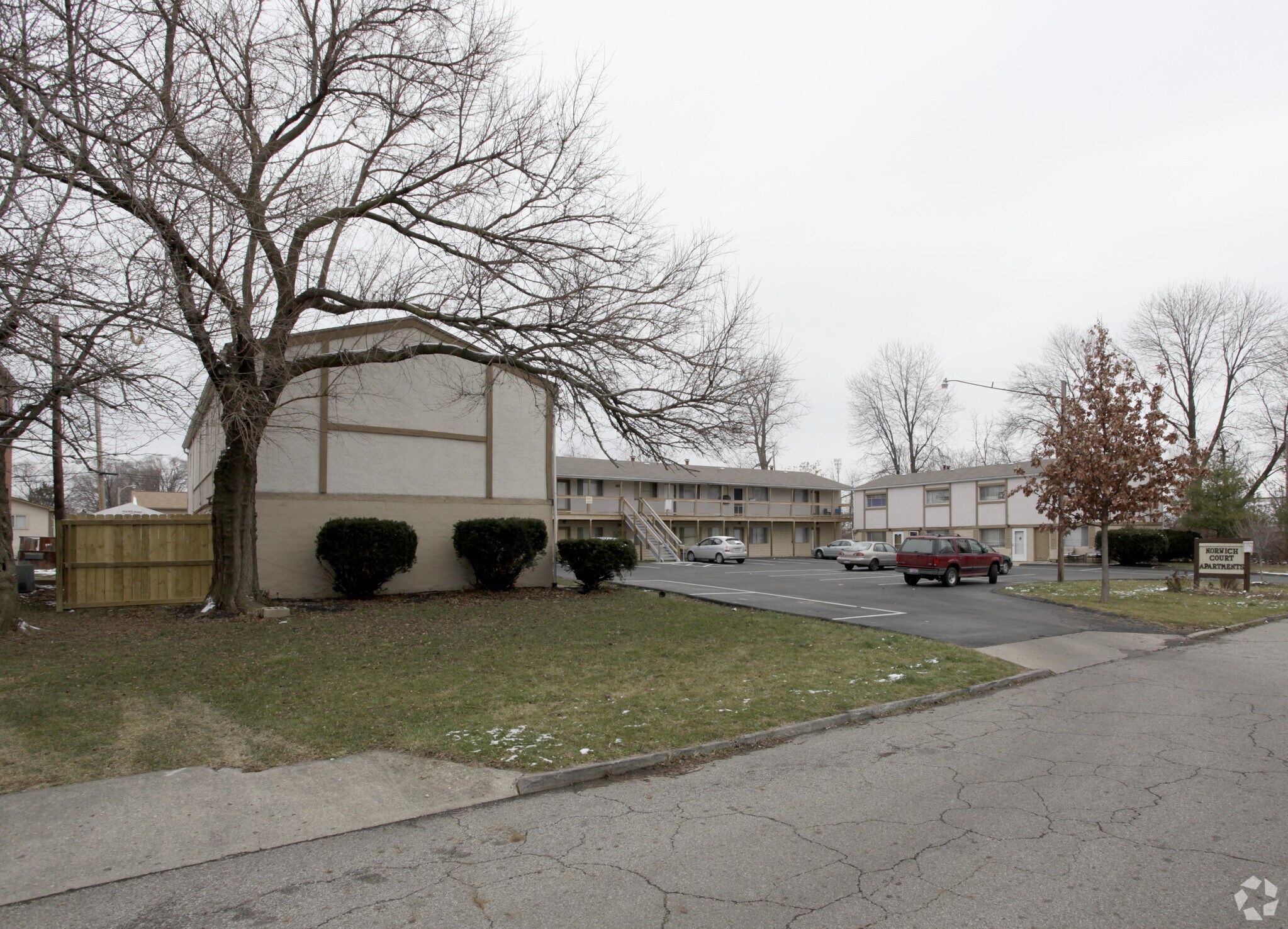 464-482 E Norwich Ave, Columbus, OH for Sale