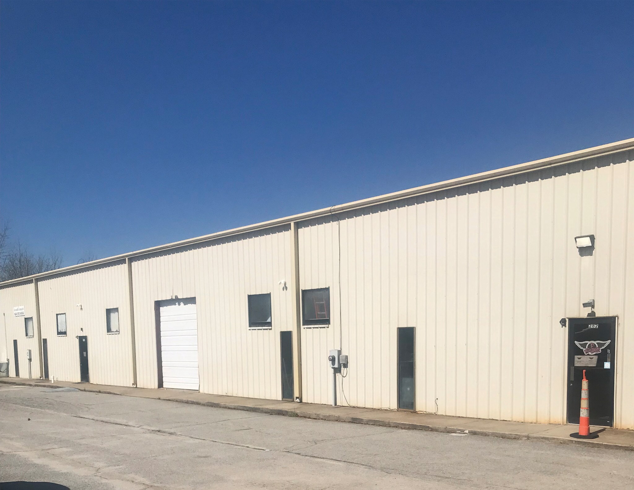282 Rocky Creek Rd Greenville, SC 29615 Industrial Property for Sale on