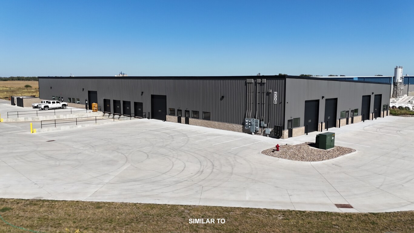 2201 Shiloh Rose Pky SW, Bondurant, IA for Rent