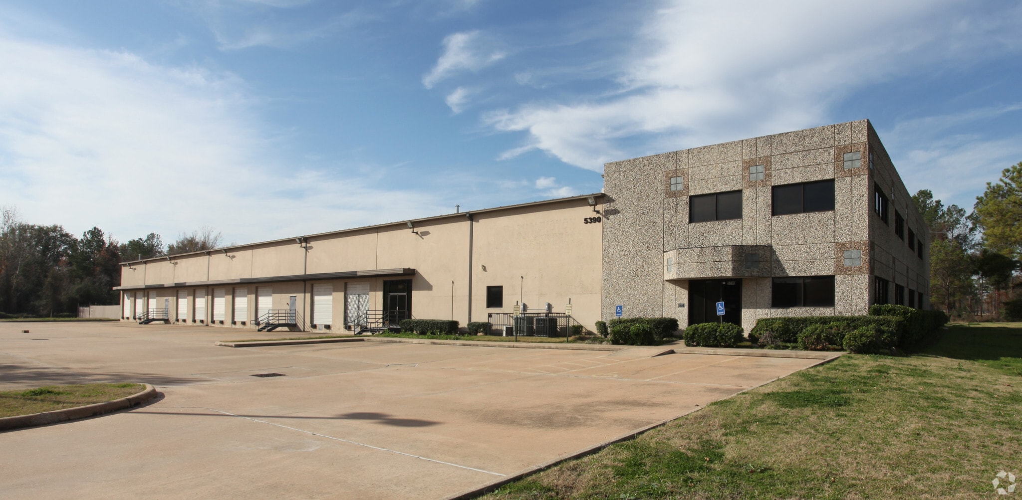 5390 Greens Rd Houston, TX 77032 Industrial Property for Lease on