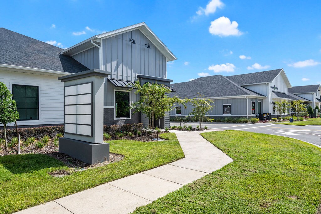 12283 Stoneybrook West Pky, Winter Garden, FL for Rent