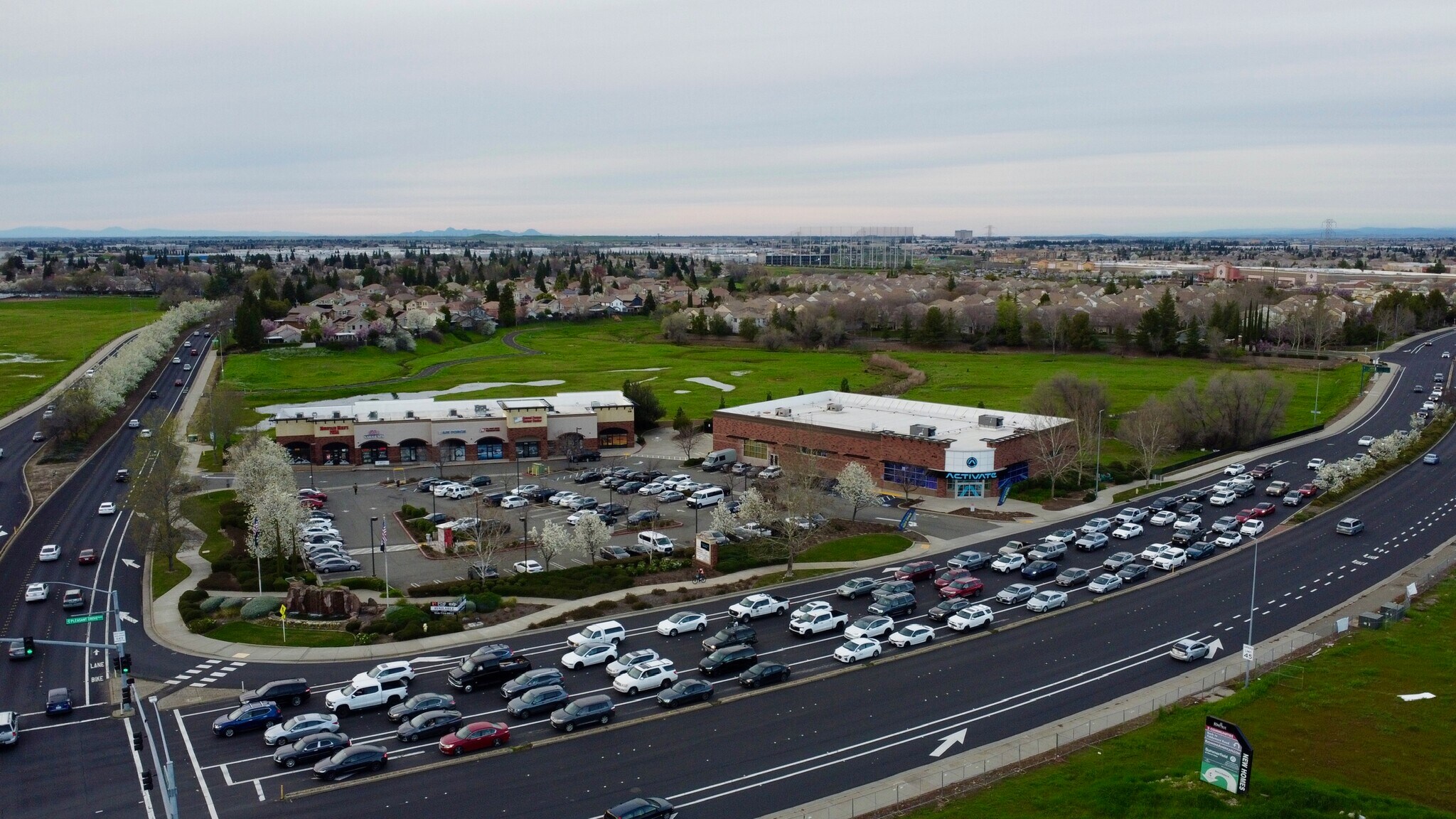 990 Pleasant Grove Blvd, Roseville, CA for Rent