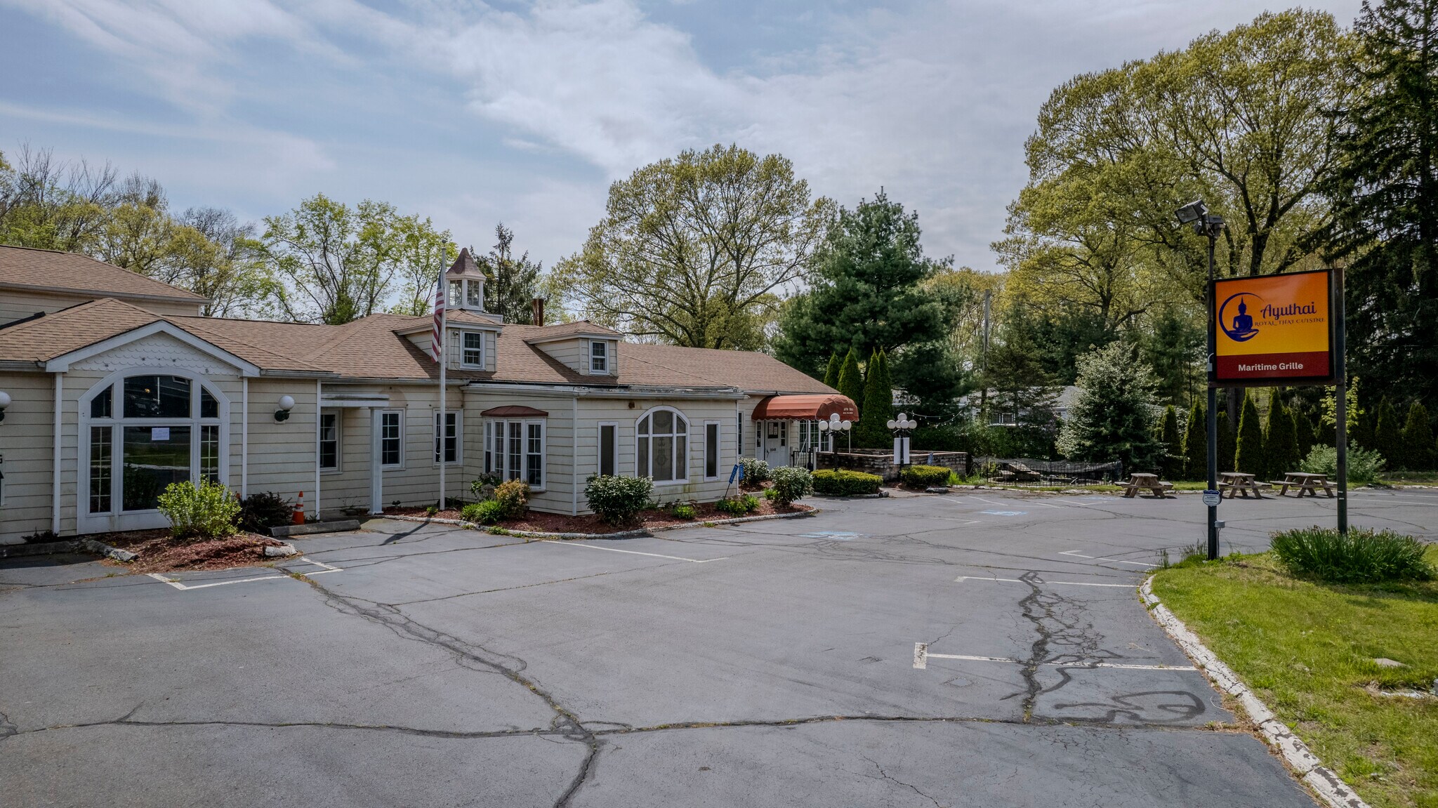 2548 Boston Post Rd, Guilford, CT for Sale