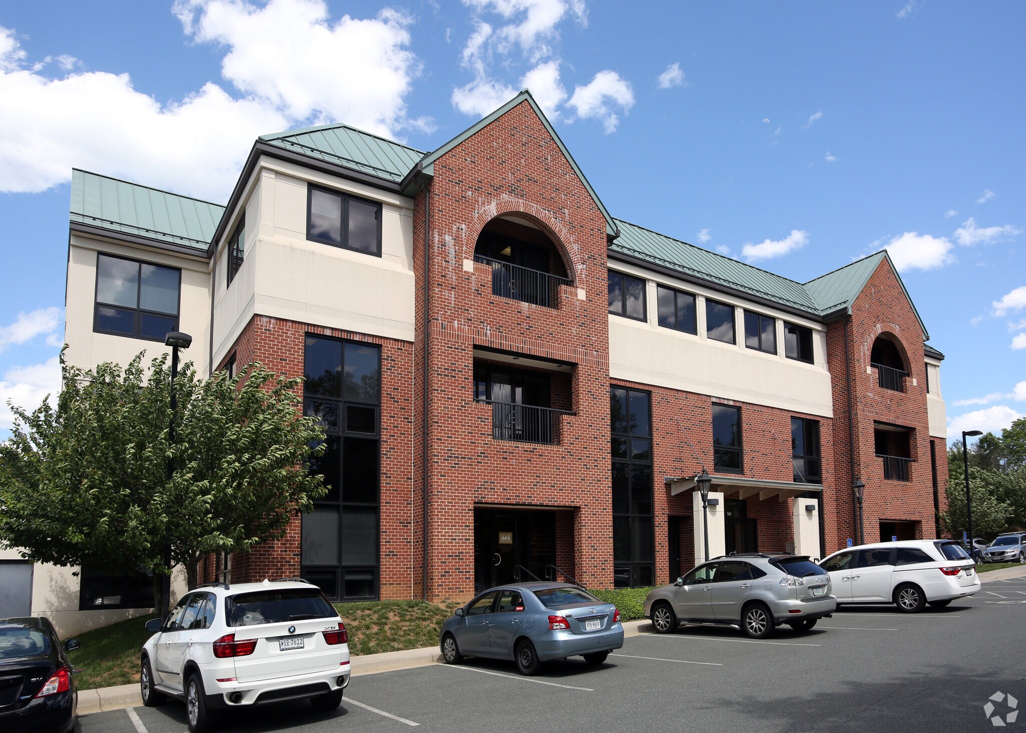 943 Glenwood Station Ln, Charlottesville, VA for Rent