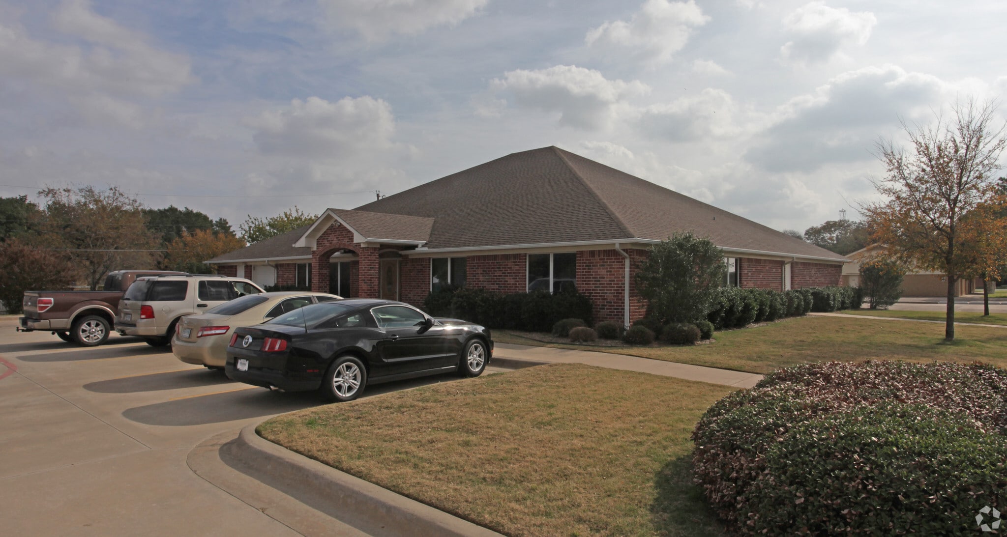 1156 N Bonnie Brae St, Denton, TX for Rent