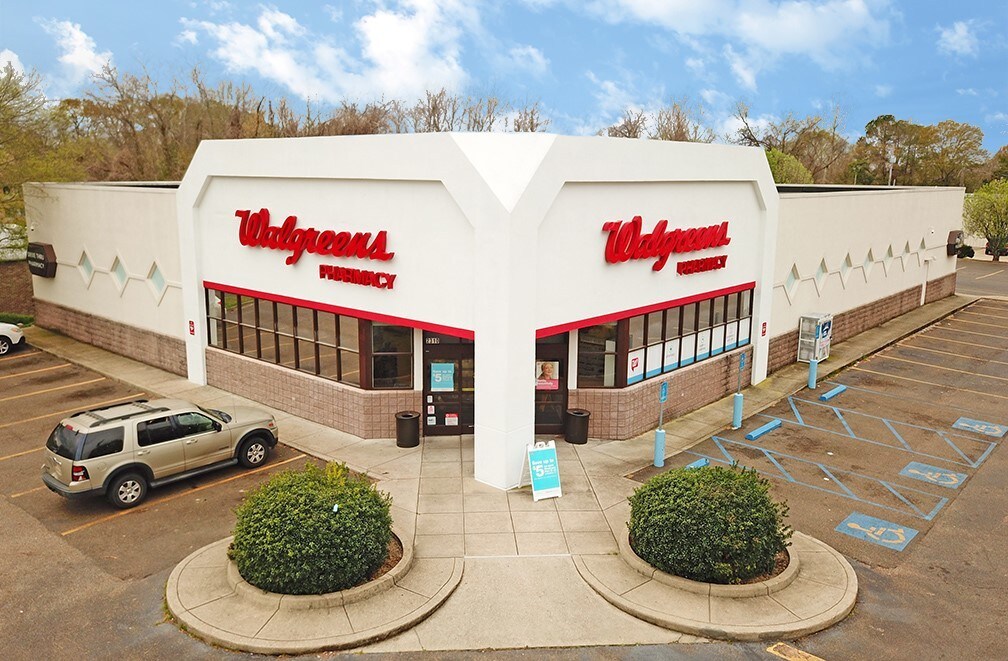 2310 Clay St, Vicksburg, MS for Sale