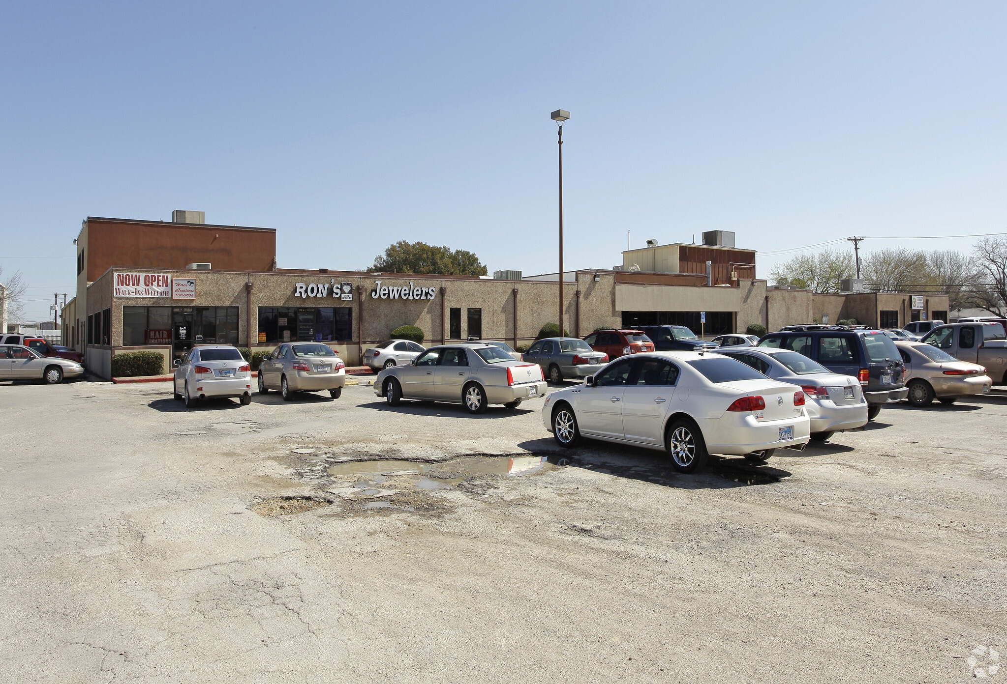 2118 Goliad Rd, San Antonio, TX for Rent