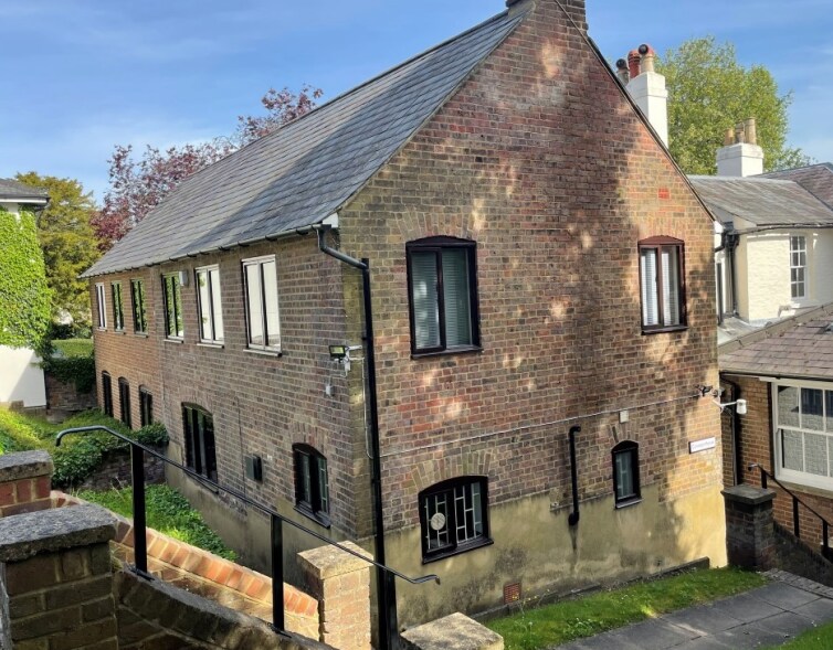 271 High St, Berkhamsted, HRT for Rent